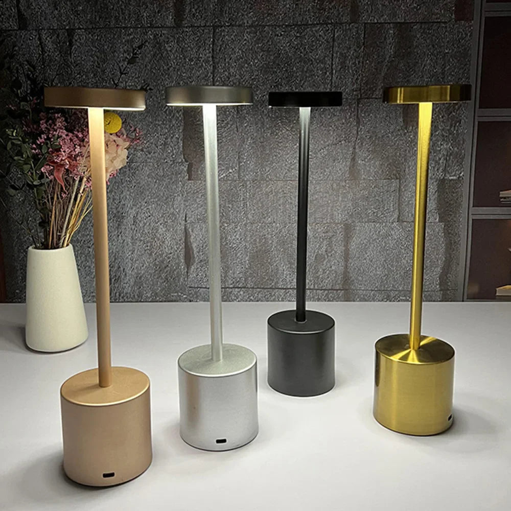Kabellose LED-Tischlampe mit Touch-Dimmer
