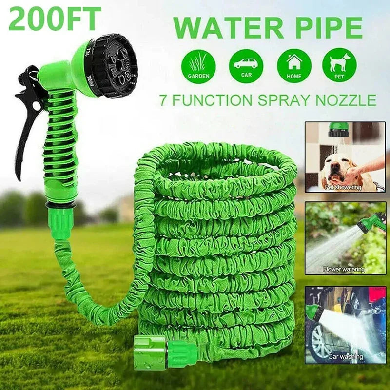 Flexibler Gartenschlauch mit Sprühpistole